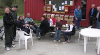 De e mytti som kjæm fram når snøen forsvinn. Mange små og store deltok i en ryddeaksjon for å få bygda ryddig før 17.mai. 